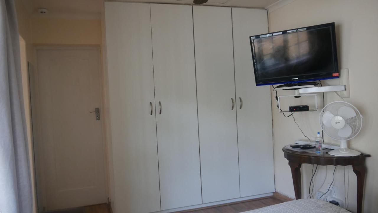 Margaret'S Place Johannesburg Dış mekan fotoğraf