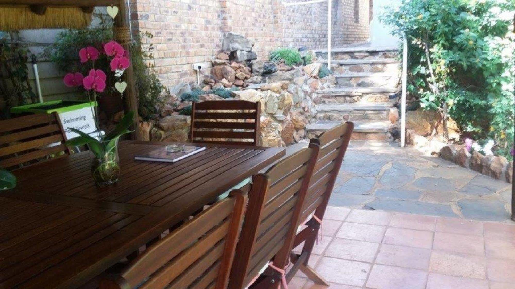 Margaret'S Place Johannesburg Dış mekan fotoğraf